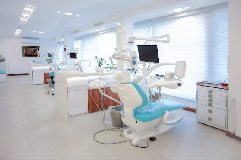 Klinik Pergigian Shiny clinic interior